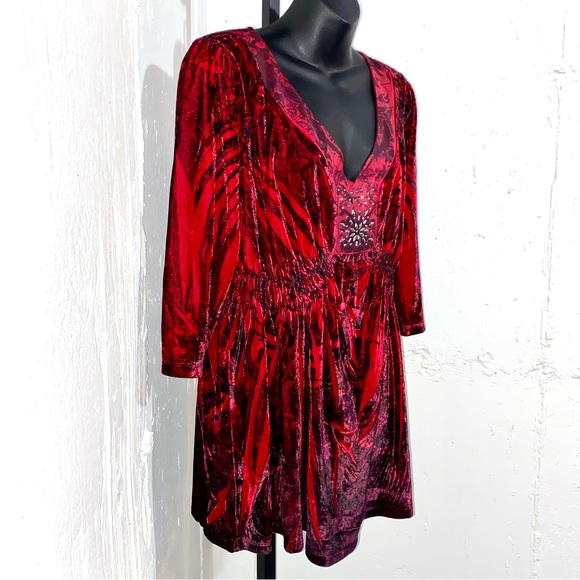 Apt. 9 Velvet Red & Black Blouse Size 1X - Picture 3 of 8